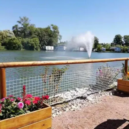 Campingplatz 5 Au Bord Du D'ardres- Peche Gratuite Sans Permis